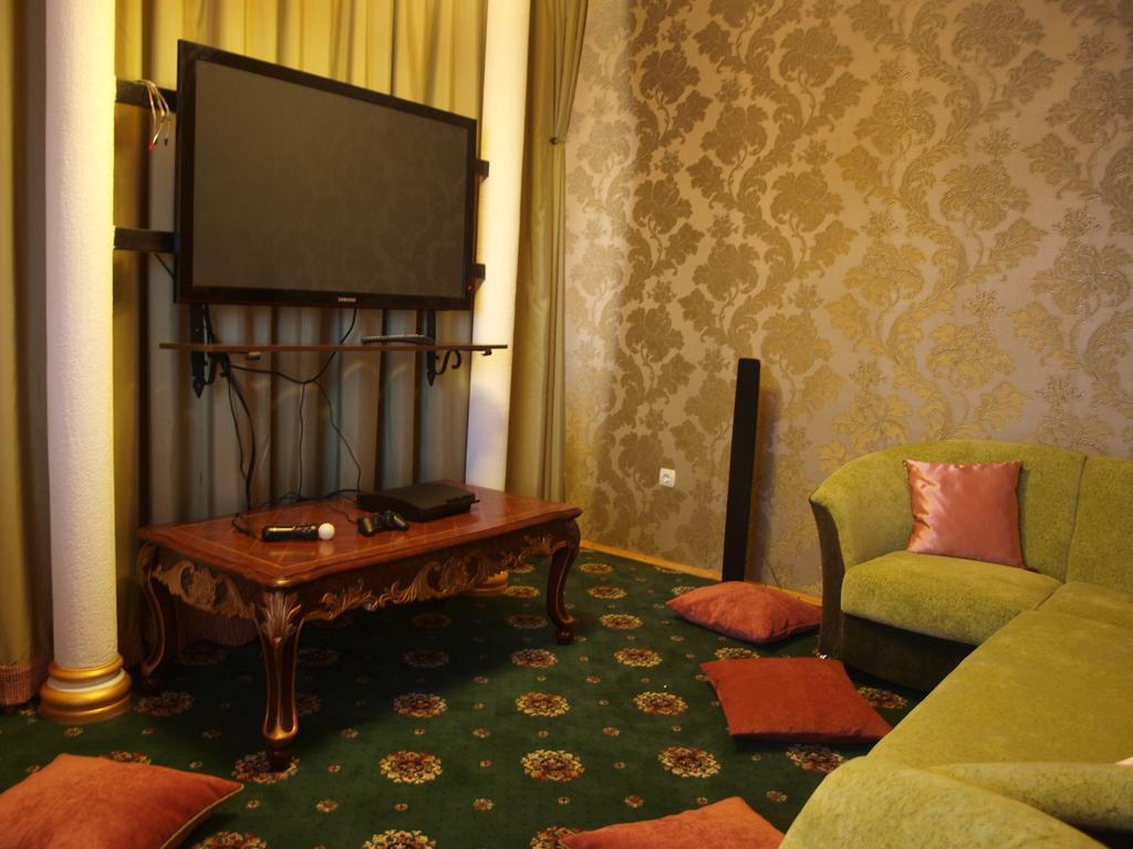 Spa Hotel Zoryani Karpaty วูชกา ภายนอก รูปภาพ